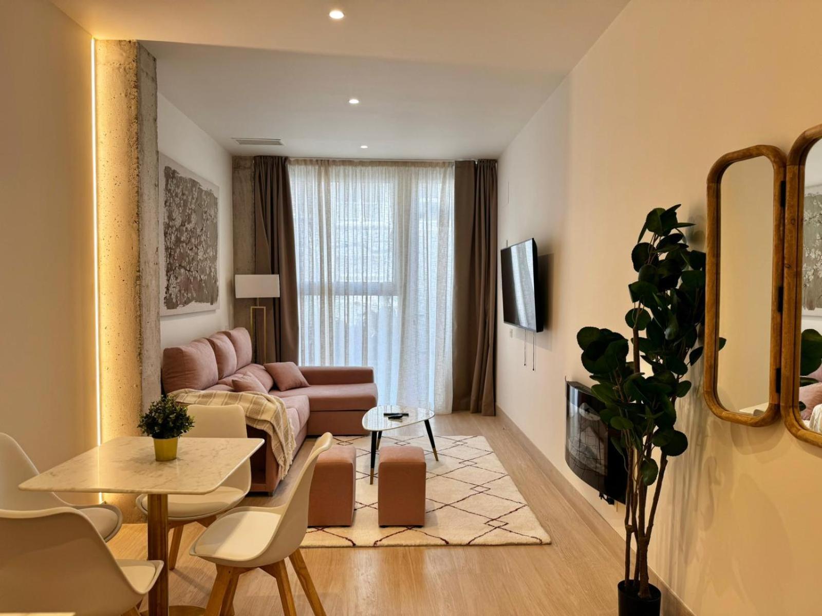 Apartamentos Orilla Del Bernabeu Madrid Kültér fotó
