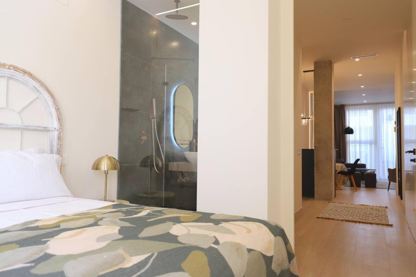 Apartamentos Orilla Del Bernabeu Madrid Kültér fotó