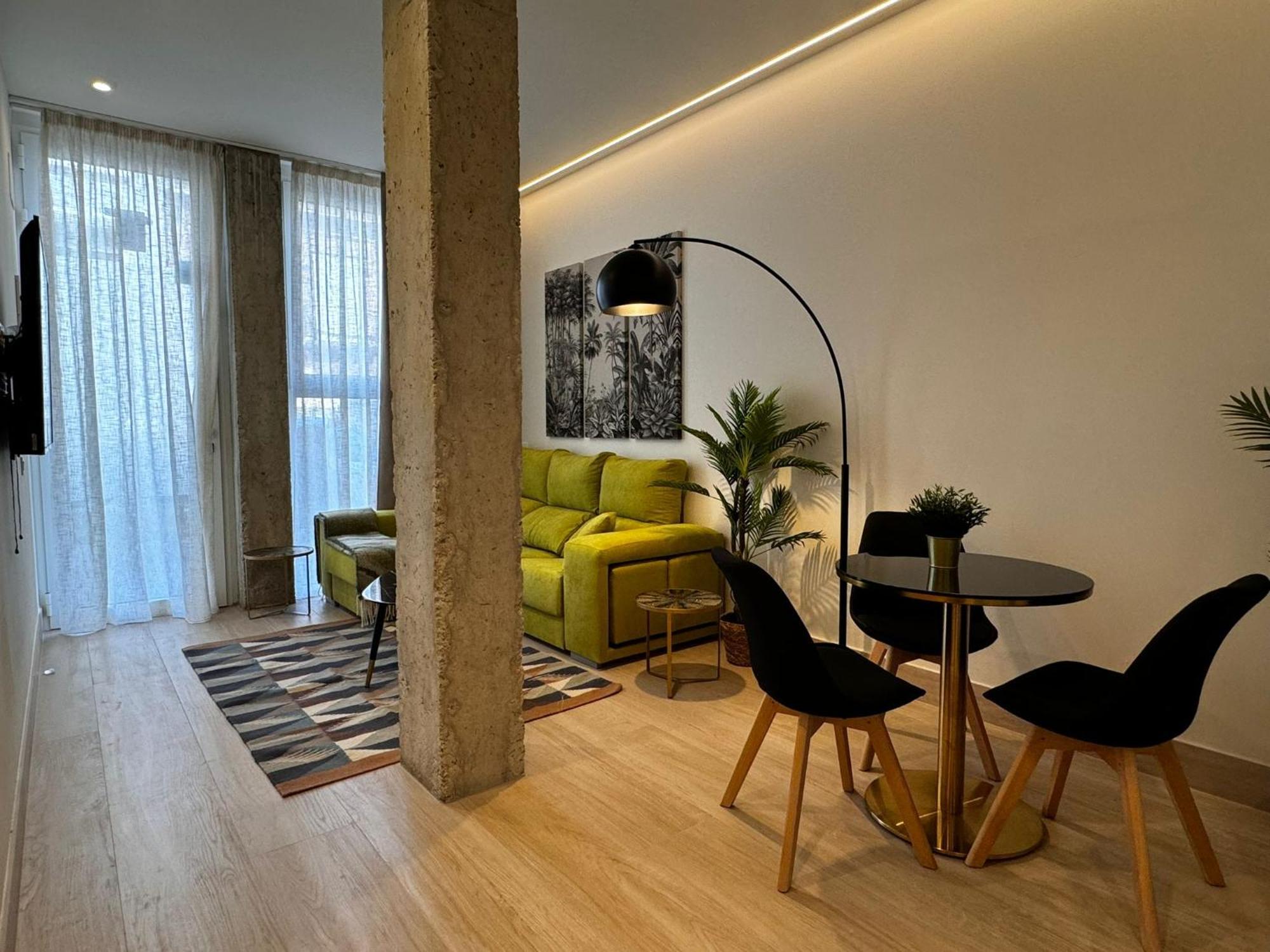 Apartamentos Orilla Del Bernabeu Madrid Kültér fotó
