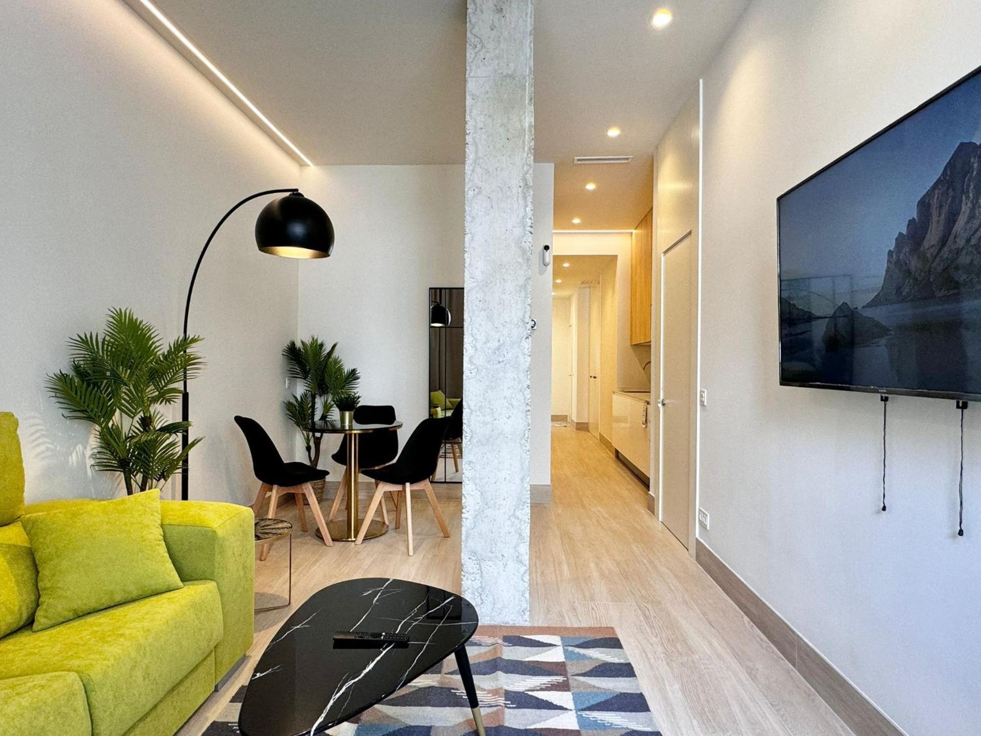 Apartamentos Orilla Del Bernabeu Madrid Kültér fotó