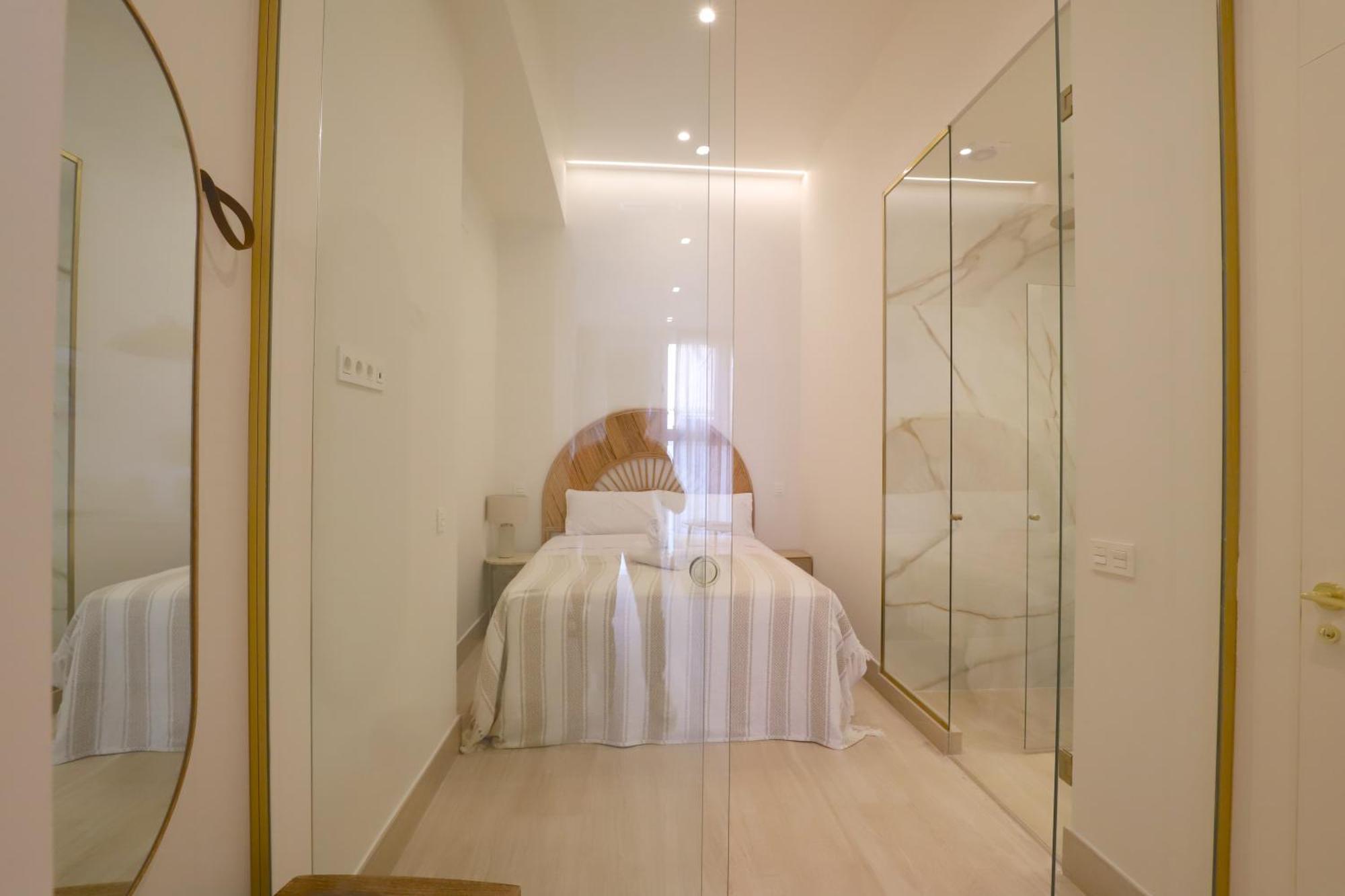 Apartamentos Orilla Del Bernabeu Madrid Kültér fotó
