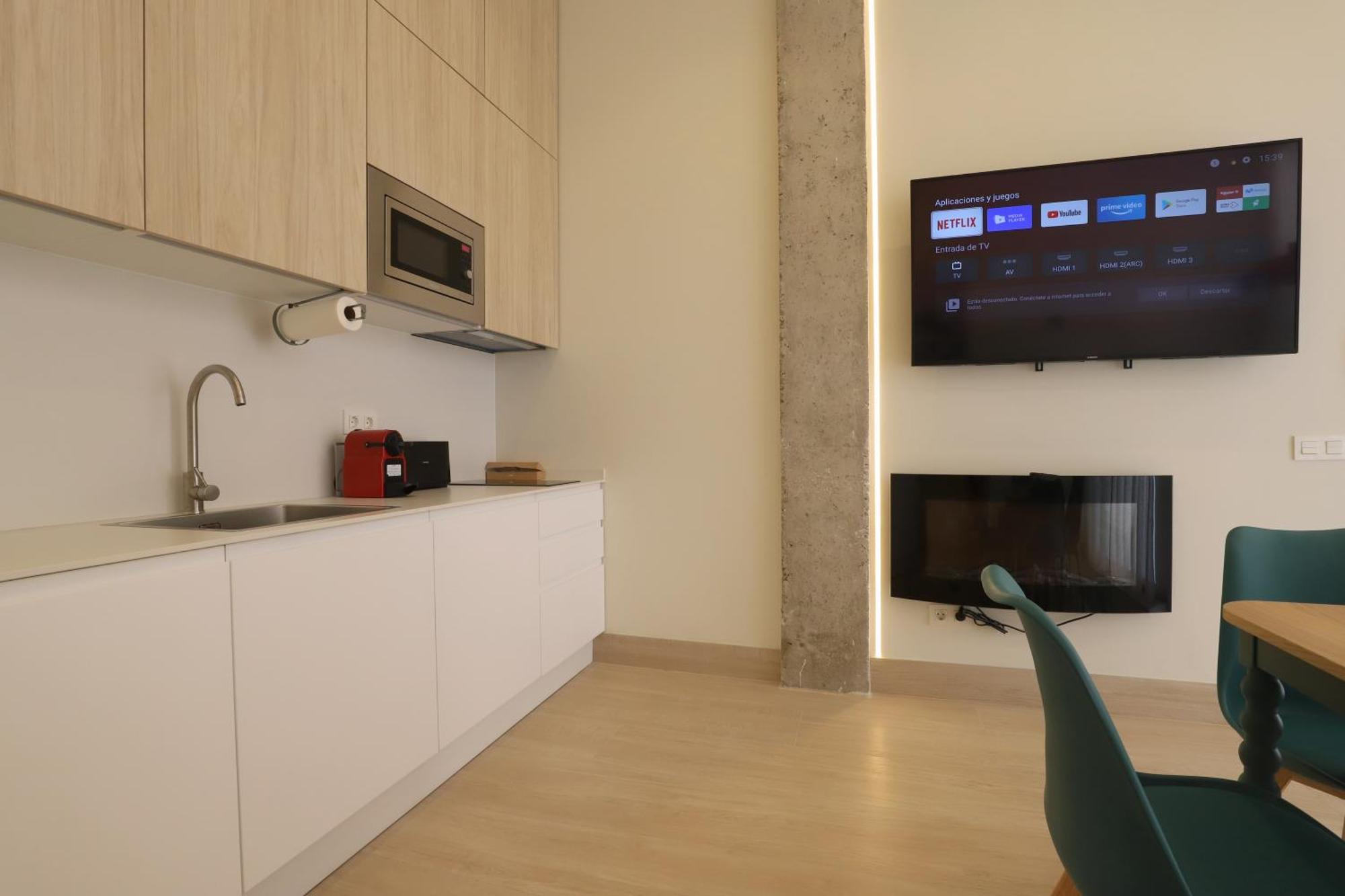 Apartamentos Orilla Del Bernabeu Madrid Kültér fotó