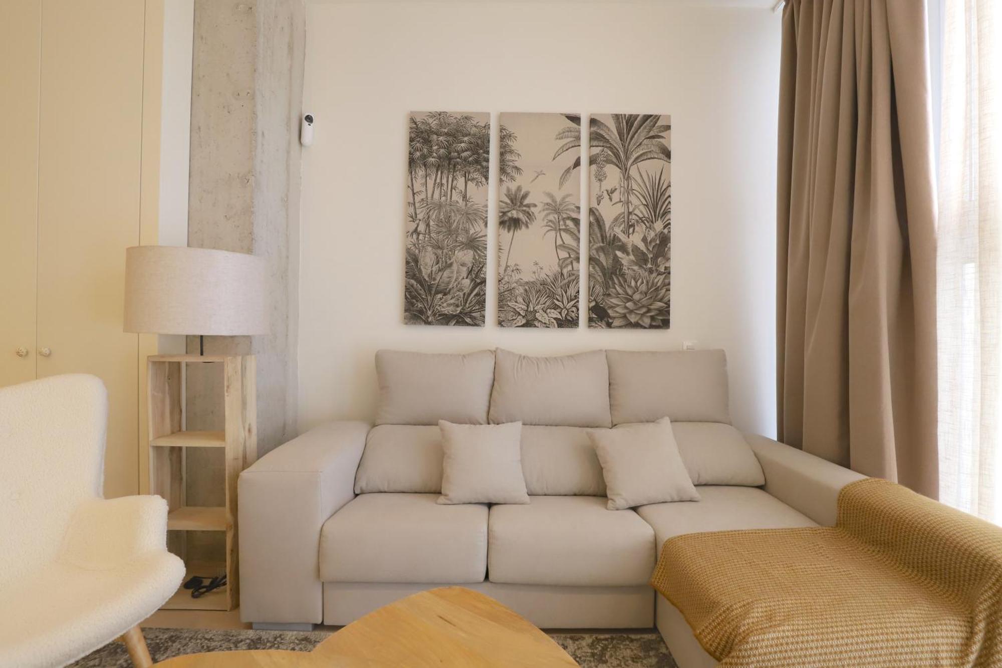 Apartamentos Orilla Del Bernabeu Madrid Kültér fotó